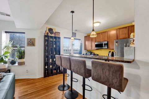 Tiny photo for 6204 N Claremont Avenue #2, Chicago, IL 60659 (MLS # 12595847)