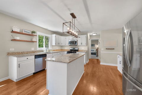 Tiny photo for 1009 Wedgewood Drive, Crystal Lake, IL 60014 (MLS # 12694300)