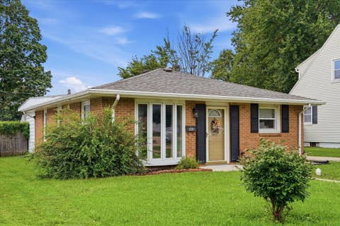 Tiny photo for 808 W 14th Street, Sterling, IL 61081 (MLS # 12708144)