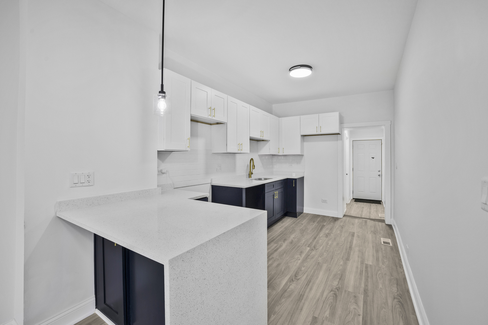 420 N Saint Louis Avenue