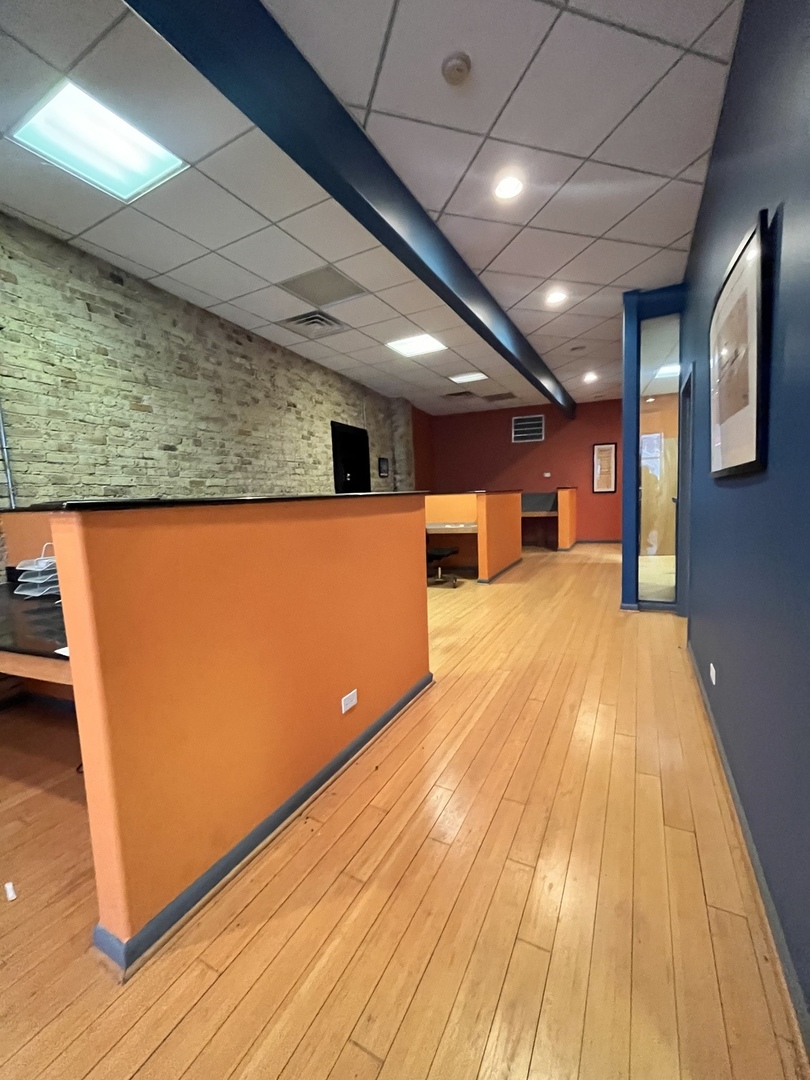 4203 W Fullerton Avenue