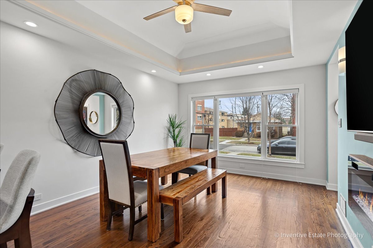 4956 N Menard Avenue