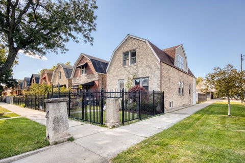 Photo of 1156 N Keystone Avenue, Chicago, IL 60651 (MLS # 12789383)