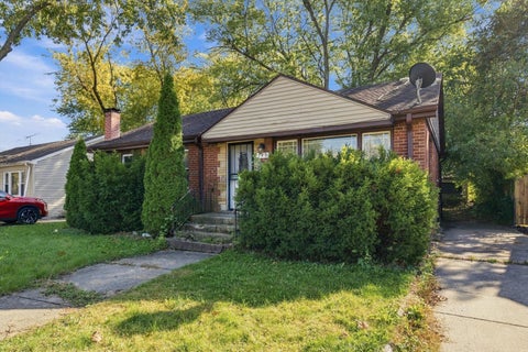 Tiny photo for 745 E 155th Place, South Holland, IL 60473 (MLS # 12789973)