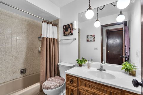 Tiny photo for 2015 Busse Highway, Des Plaines, IL 60016 (MLS # 12373394)