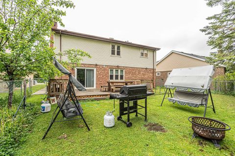 Tiny photo for 2015 Busse Highway, Des Plaines, IL 60016 (MLS # 12373394)