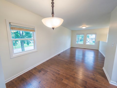 Tiny photo for 1429 N Green Meadows Boulevard, Streamwood, IL 60107 (MLS # 12754880)
