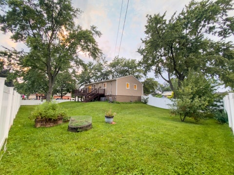 Tiny photo for 1429 N Green Meadows Boulevard, Streamwood, IL 60107 (MLS # 12754880)