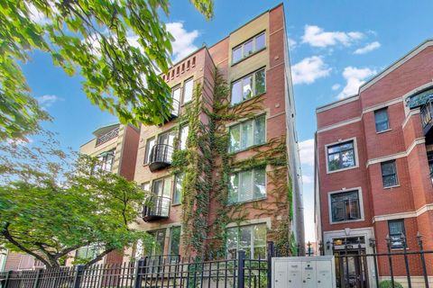 Photo of 2418 W Moffat Street #1, Chicago, IL 60647 (MLS # 12468695)