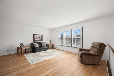 Tiny photo for 1220 Dorchester Lane, Hoffman Estates, IL 60169 (MLS # 12587795)