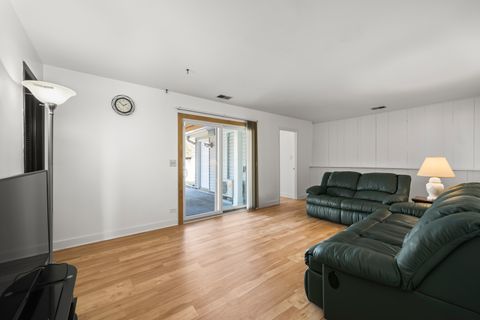 Tiny photo for 1220 Dorchester Lane, Hoffman Estates, IL 60169 (MLS # 12587795)