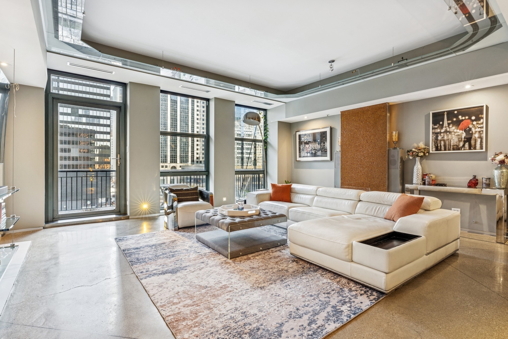165 N Canal Street 723