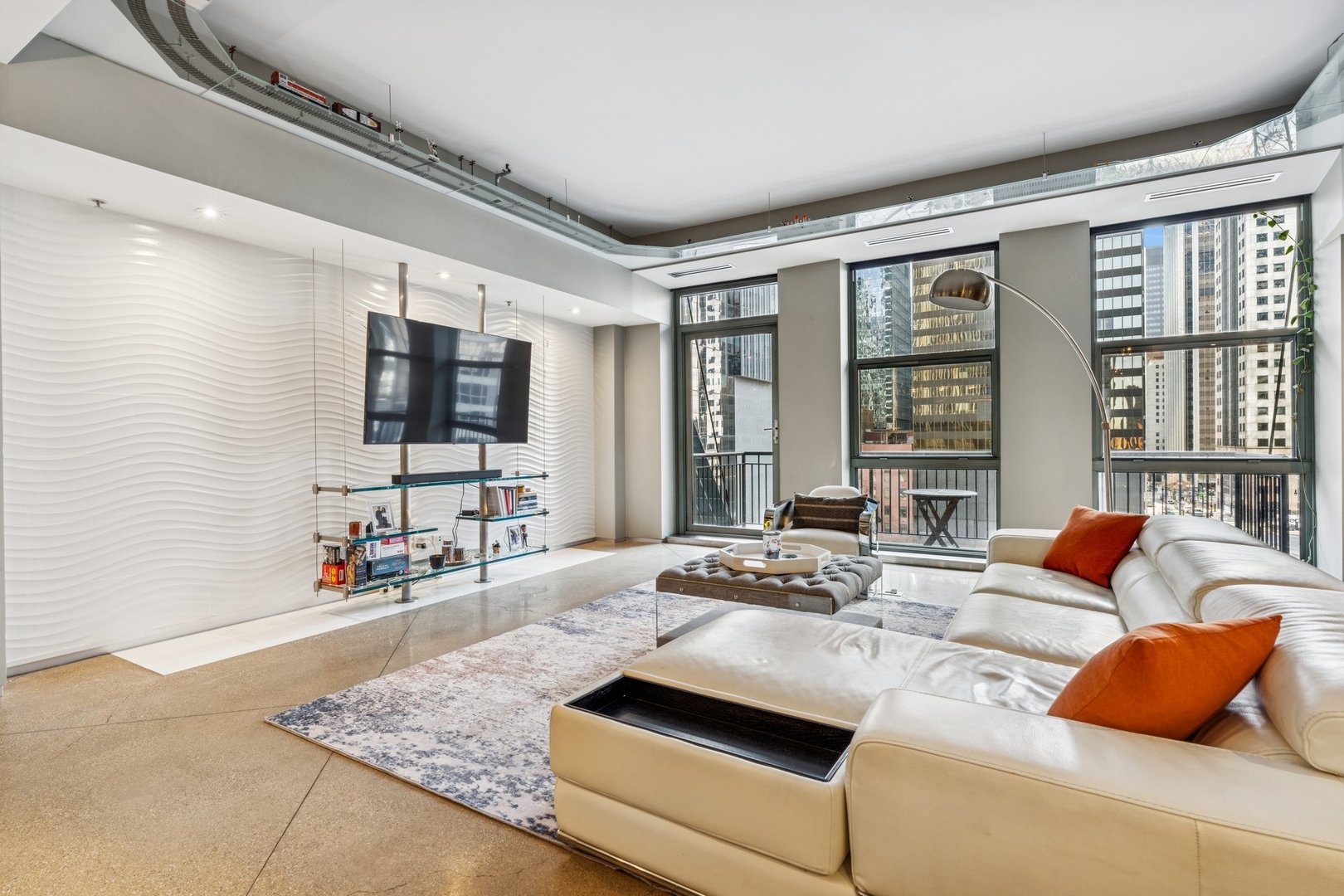 165 N Canal Street 723