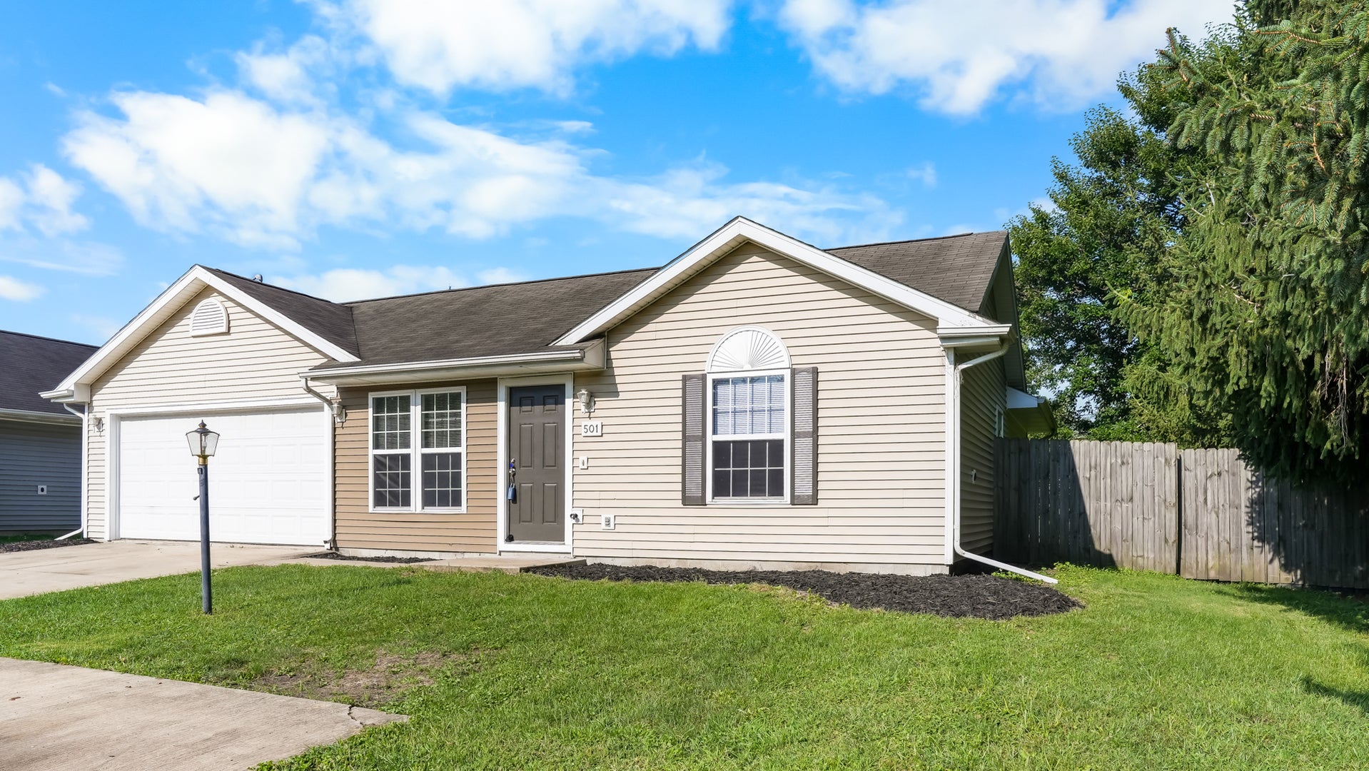 501 S Sunny Lane