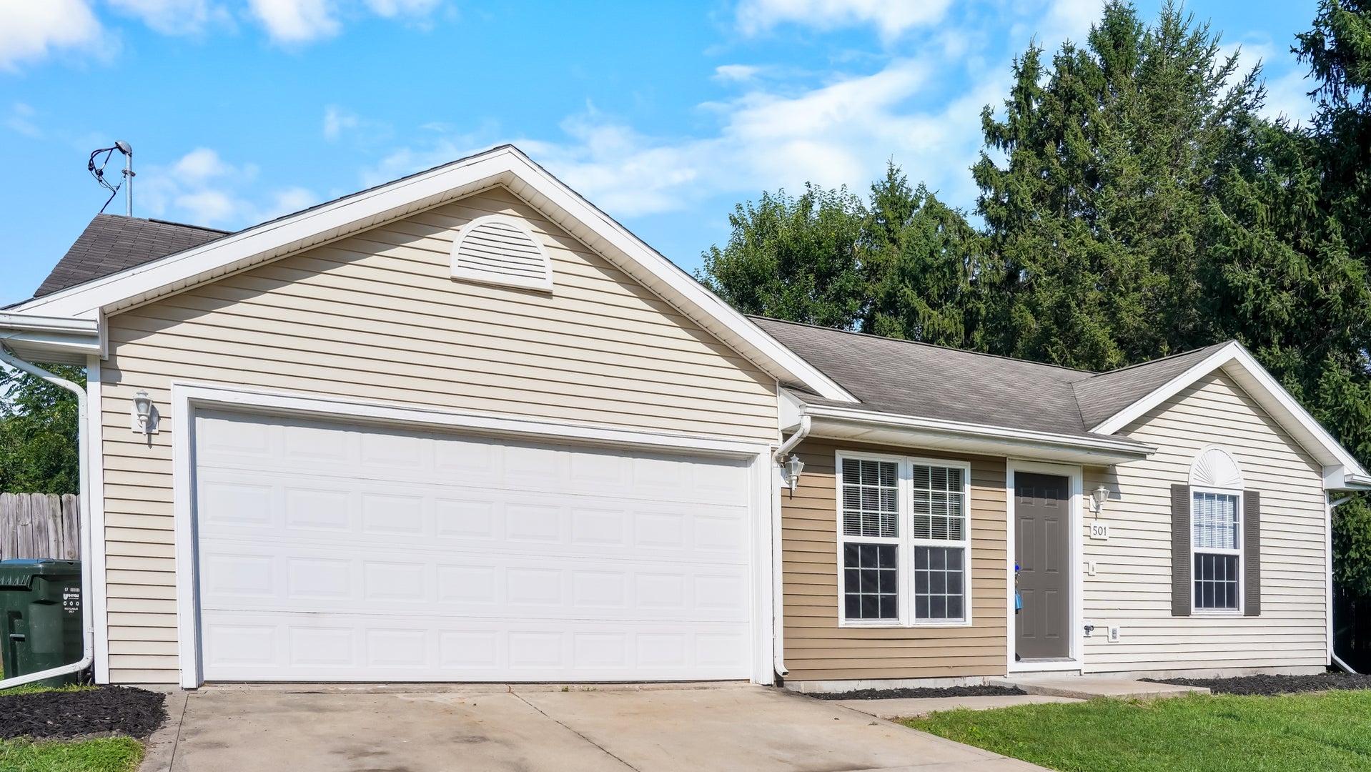 501 S Sunny Lane