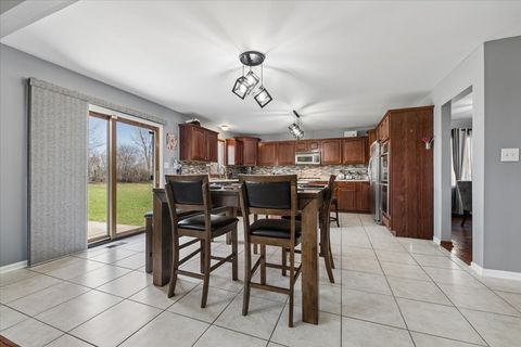 Tiny photo for 22124 Meadow Lake Place, Richton Park, IL 60471 (MLS # 12615141)