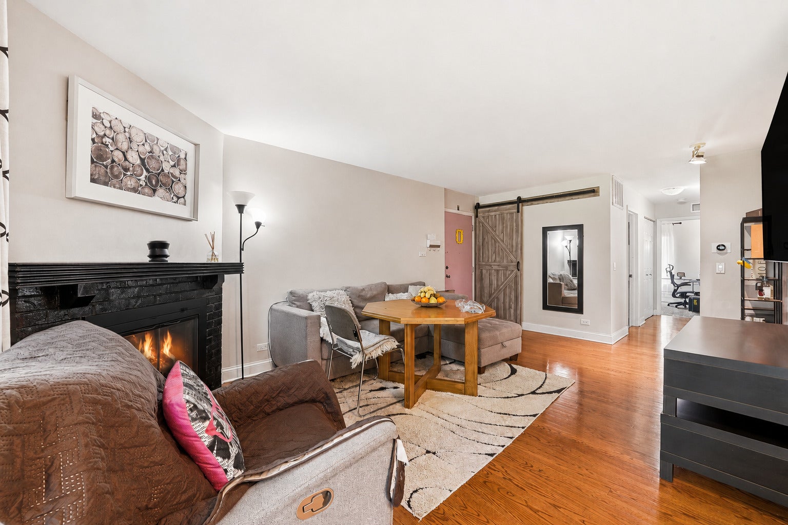 496 Thornhill Lane C1