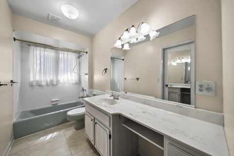 Tiny photo for 8104 Mason Hill Road, Woodstock, IL 60098 (MLS # 12474261)