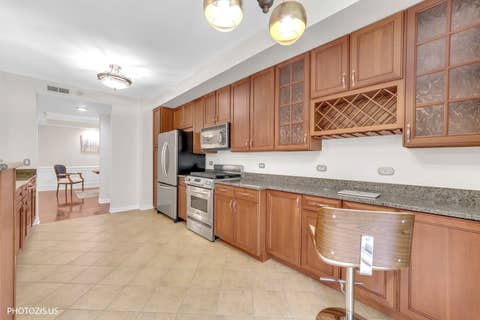 Tiny photo for 425 Benjamin Drive #302, Vernon Hills, IL 60061 (MLS # 12680689)