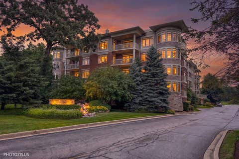 Photo of 425 Benjamin Drive #302, Vernon Hills, IL 60061 (MLS # 12680689)