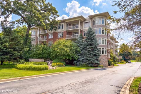 Tiny photo for 425 Benjamin Drive #302, Vernon Hills, IL 60061 (MLS # 12680689)