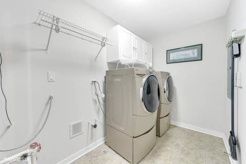 Tiny photo for 425 Benjamin Drive #302, Vernon Hills, IL 60061 (MLS # 12680689)