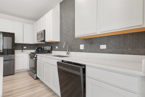 Tiny photo for 1611 Bentz Way, Batavia, IL 60510 (MLS # 12662916)