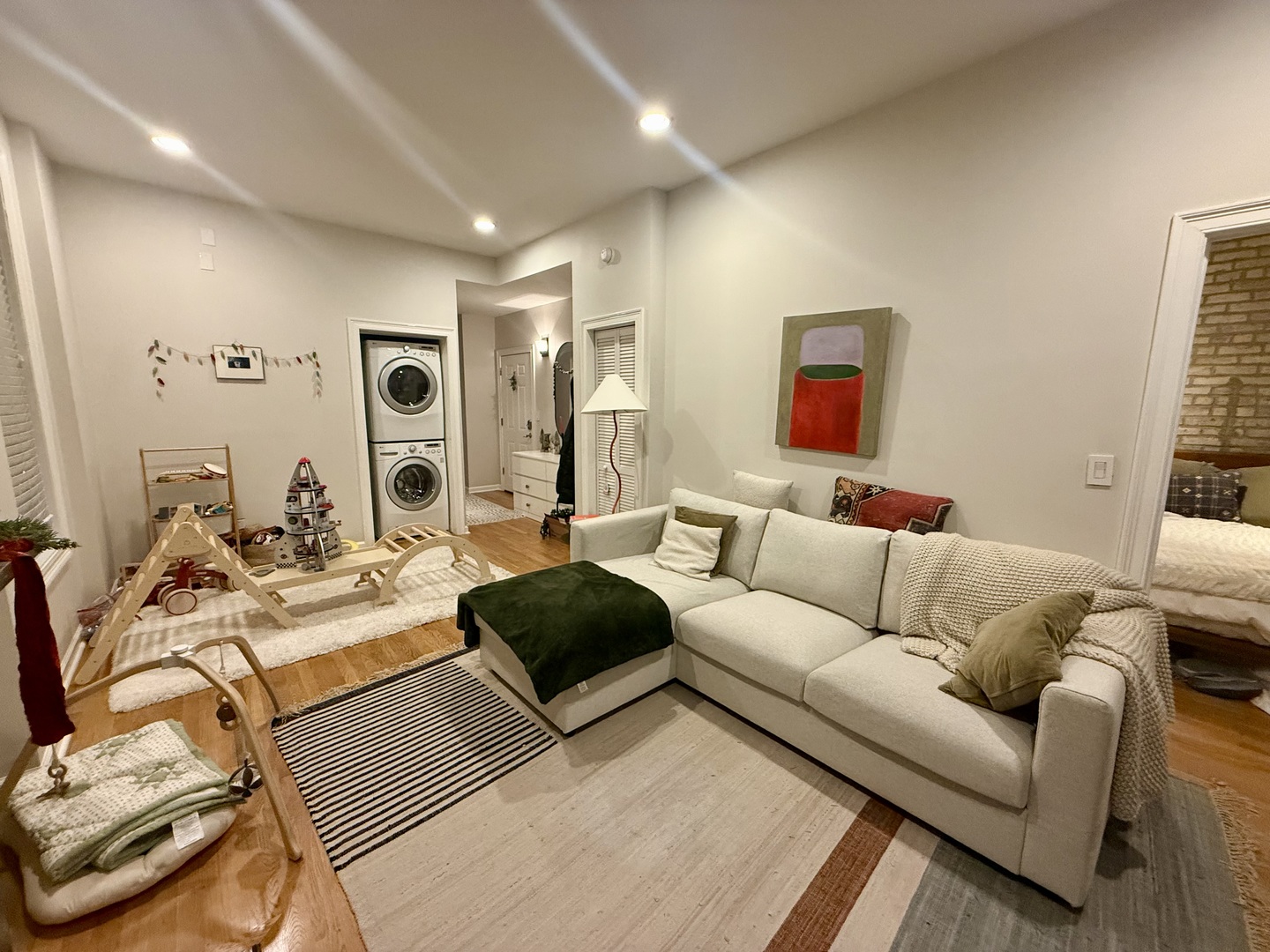 1903 N Sheffield Avenue 2