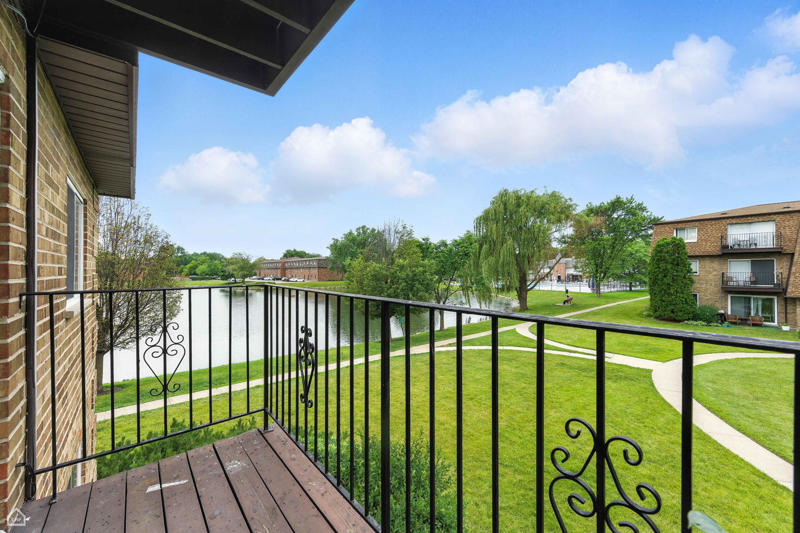 9463 Bay Colony Drive 2S