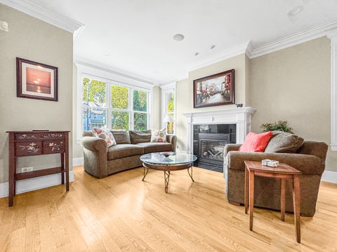 Tiny photo for 2135 W Montrose Avenue, Chicago, IL 60618 (MLS # 12751655)