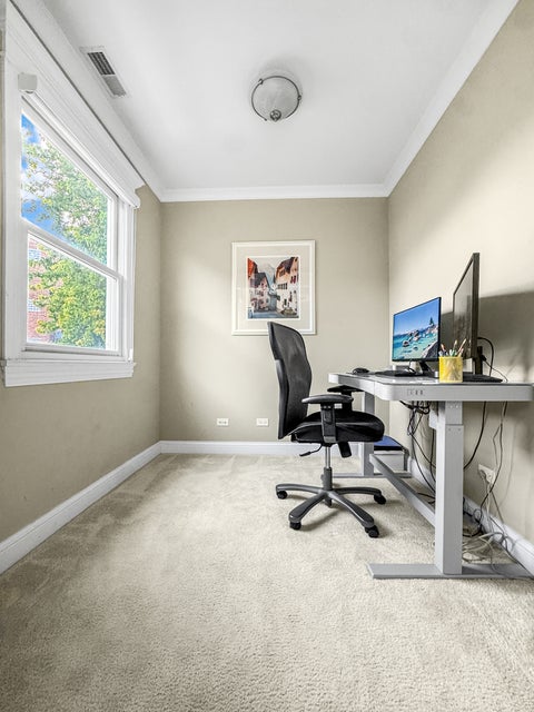 Tiny photo for 2135 W Montrose Avenue, Chicago, IL 60618 (MLS # 12751655)