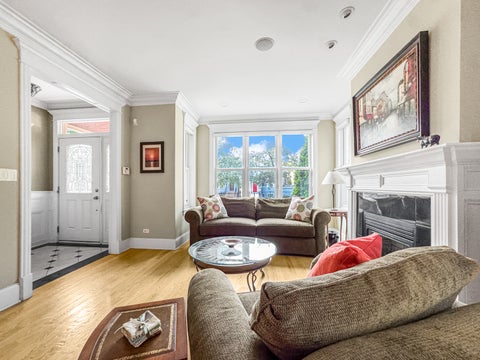 Tiny photo for 2135 W Montrose Avenue, Chicago, IL 60618 (MLS # 12751655)