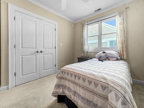 Tiny photo for 2135 W Montrose Avenue, Chicago, IL 60618 (MLS # 12751655)
