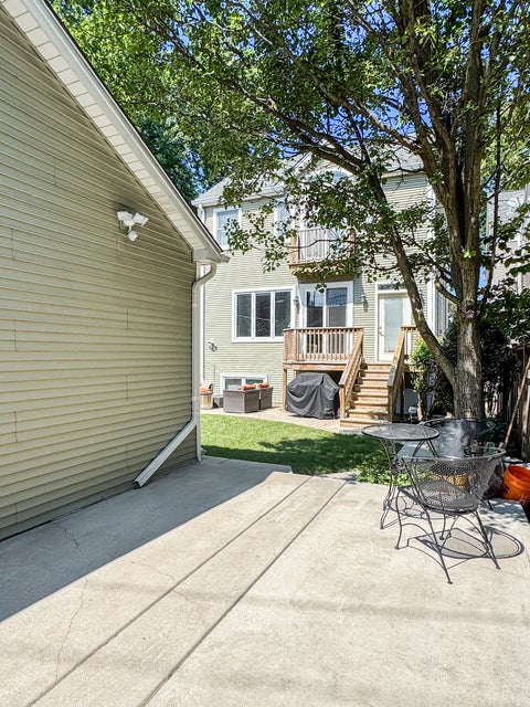 Tiny photo for 2135 W Montrose Avenue, Chicago, IL 60618 (MLS # 12751655)