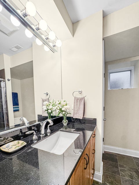 Tiny photo for 2135 W Montrose Avenue, Chicago, IL 60618 (MLS # 12751655)