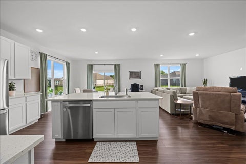 Tiny photo for 422 Cottrell Lane, Aurora, IL 60506 (MLS # 12727804)