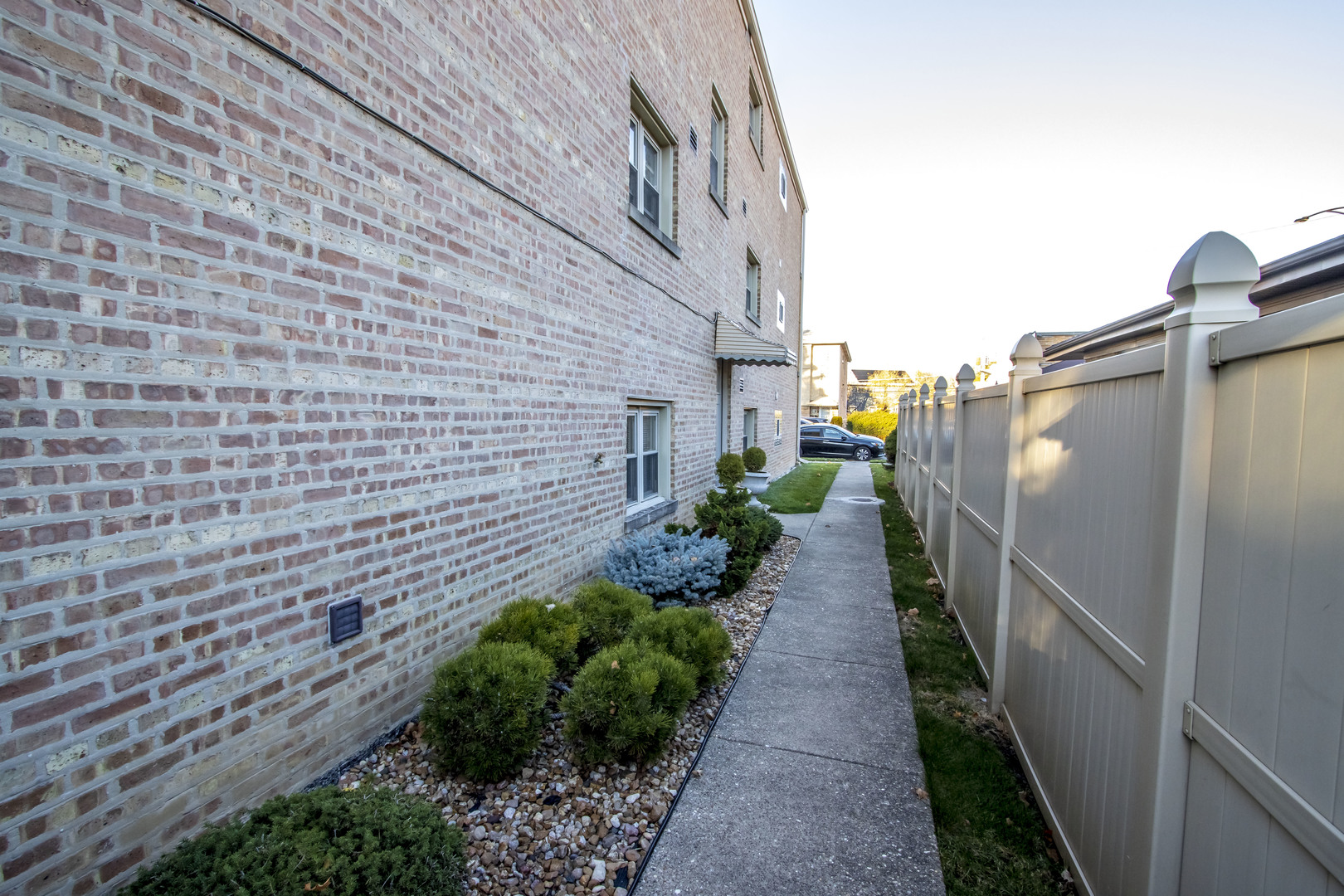 6621 W Higgins Avenue