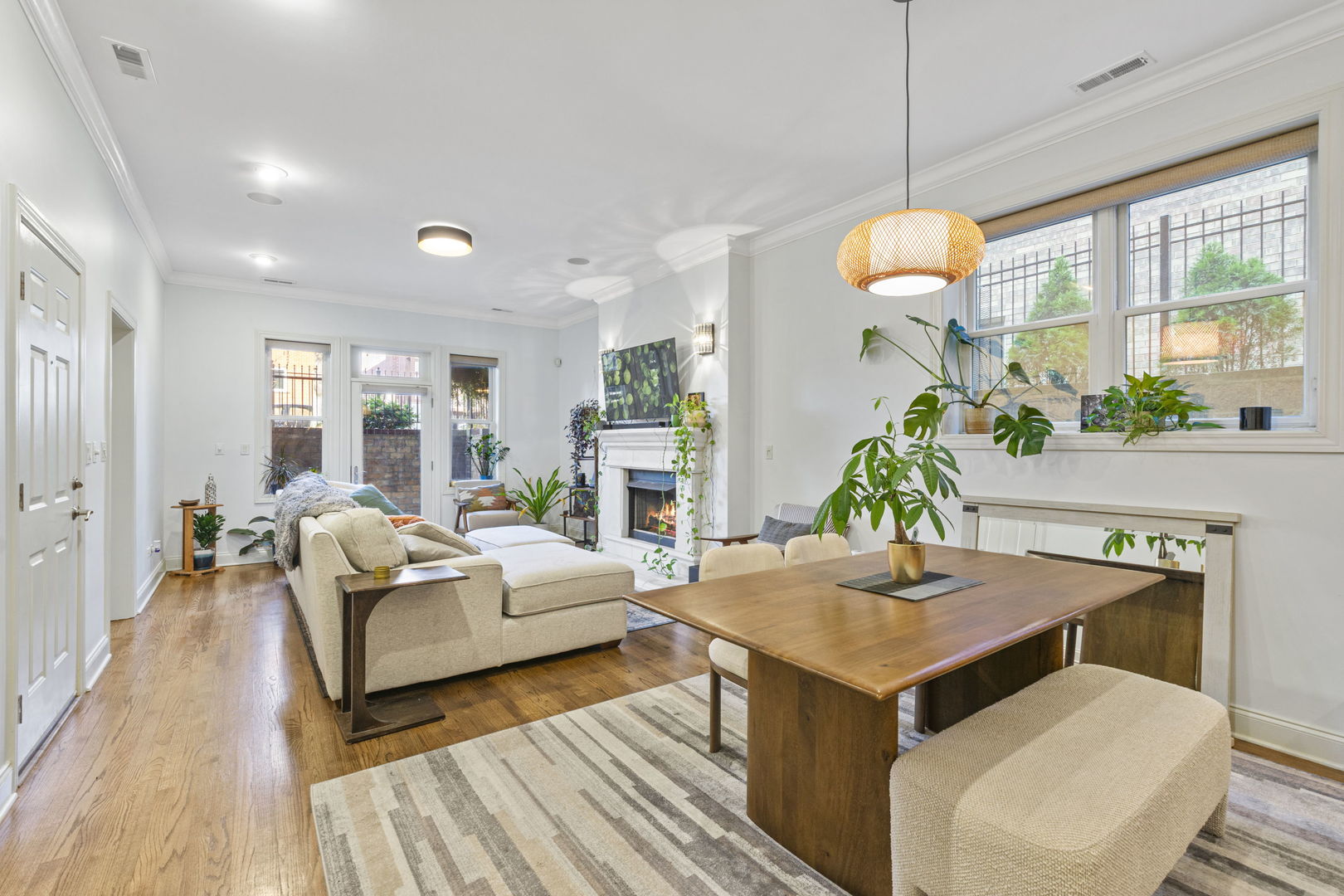 4903 N Winthrop Avenue GN