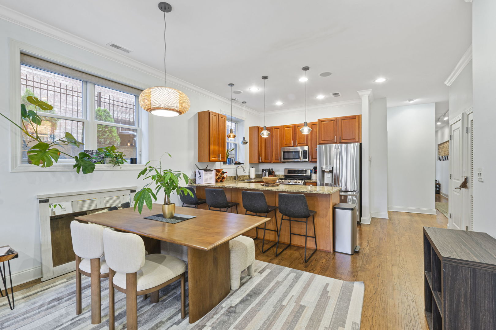 4903 N Winthrop Avenue GN