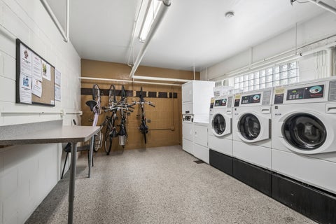 Tiny photo for 5052 N Marine Drive #D3, Chicago, IL 60640 (MLS # 12735410)