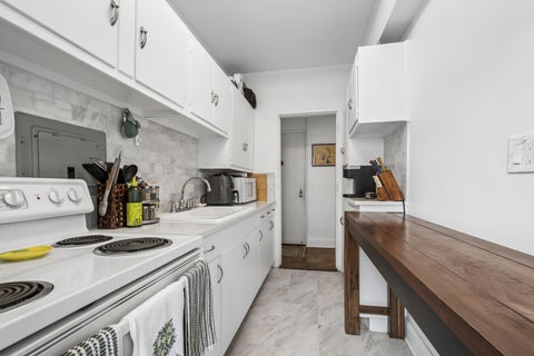 Tiny photo for 5052 N Marine Drive #D3, Chicago, IL 60640 (MLS # 12735410)