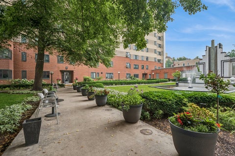 Tiny photo for 5052 N Marine Drive #D3, Chicago, IL 60640 (MLS # 12735410)