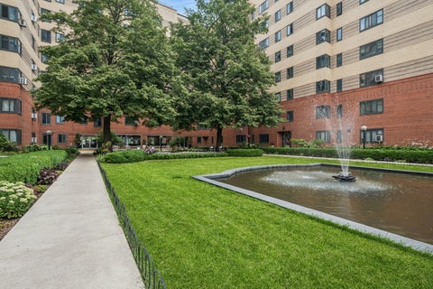 Tiny photo for 5052 N Marine Drive #D3, Chicago, IL 60640 (MLS # 12735410)