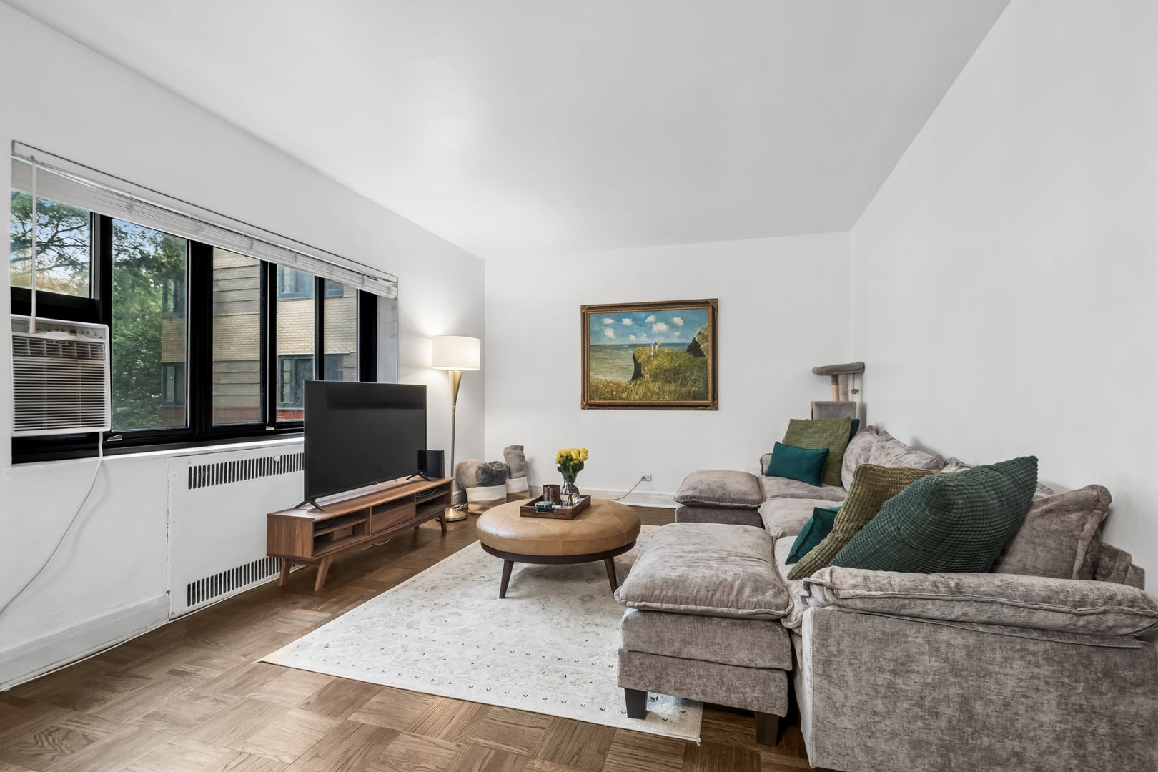 5052 N Marine Drive D3