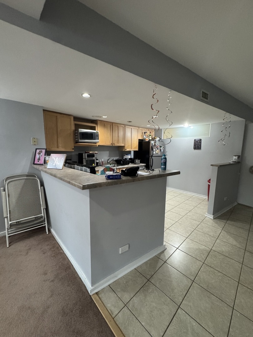 40 E 9th Street 907