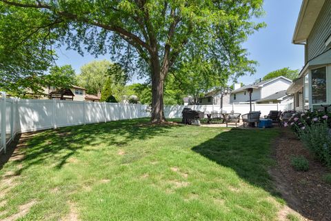 Tiny photo for 1129 Tamarack Lane, Libertyville, IL 60048 (MLS # 12658965)