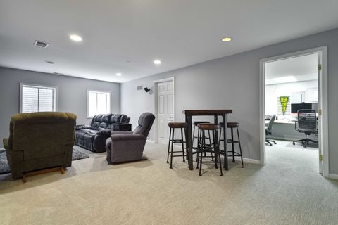 Tiny photo for 1129 Tamarack Lane, Libertyville, IL 60048 (MLS # 12658965)
