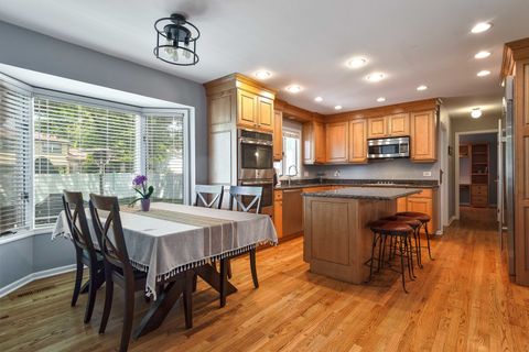 Tiny photo for 1129 Tamarack Lane, Libertyville, IL 60048 (MLS # 12658965)