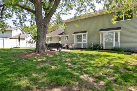 Tiny photo for 1129 Tamarack Lane, Libertyville, IL 60048 (MLS # 12658965)
