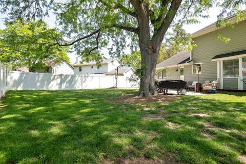 Tiny photo for 1129 Tamarack Lane, Libertyville, IL 60048 (MLS # 12658965)
